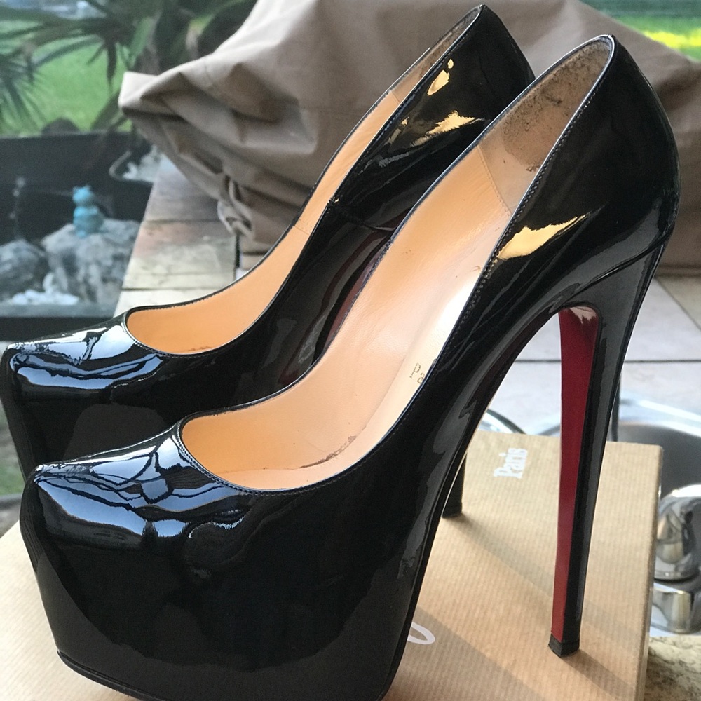 Christian Louboutin Daffodile